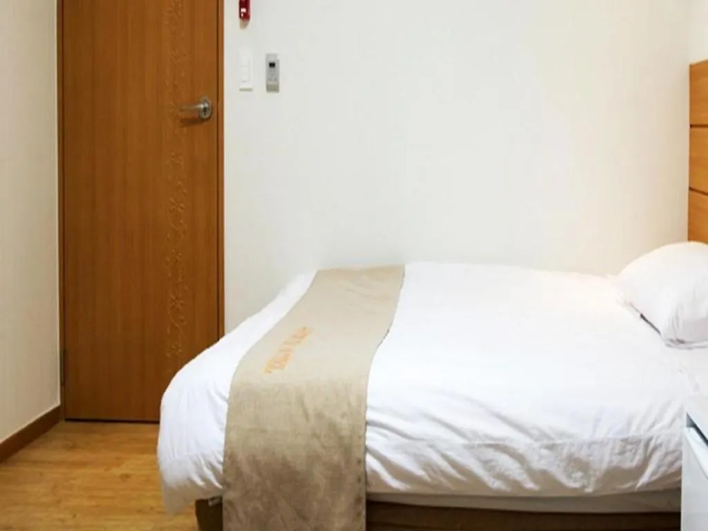 Ewha Hotel 제주